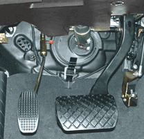Spostamento a sinistra del pedale acceleartore reversibile mod: D908